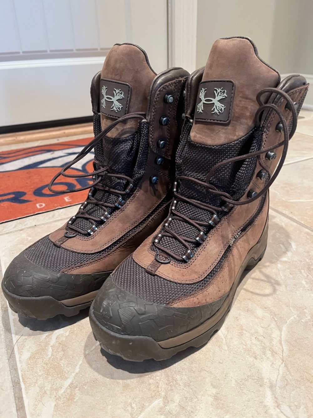 Under Armour Ridge Reaper hiking boots